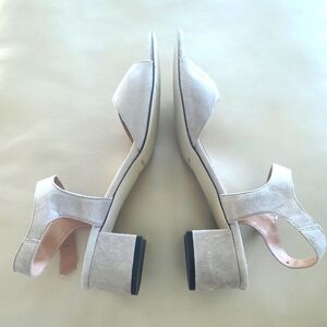 Sophia Milano Italian sandals, tan suede, chunky heels, dressy casual, size 10